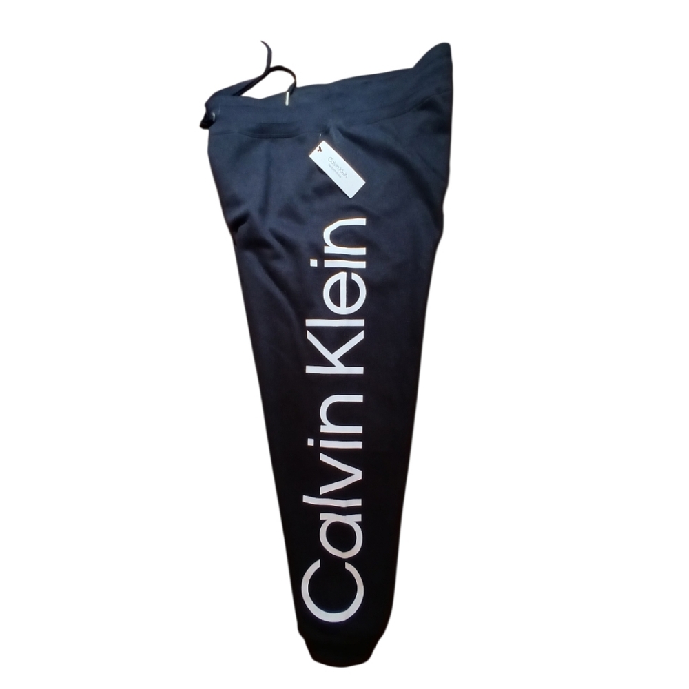 NWT Calvin Klein Black Joggers Sweatpants. Black W Logo Size XL - Picture 2 of 8